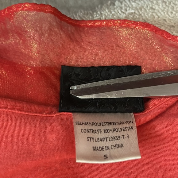 Daytrip from Buckle Gold Embellished Front Long Sleeve Shirt  Small - Picture 7 of 10